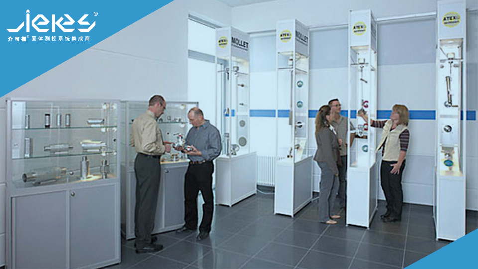 1735898469194444.jpg 201303281854192728.jpg